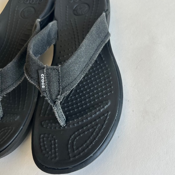 Men’s Crocs Black Canvas Rubber Flip Flops size 8 - Picture 8 of 14